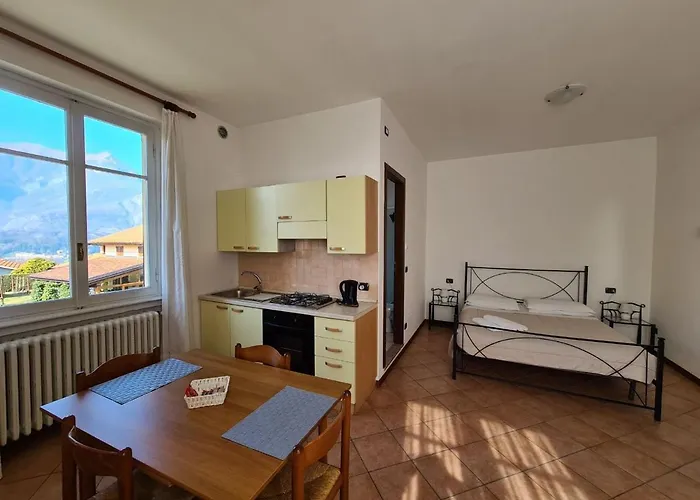 Casa La Rosa Ξενοδοχείο με διαμερίσματα Μπελάτζιο