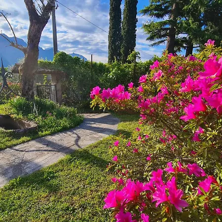 Casa La Rosa מלון דירות בלאג'יו